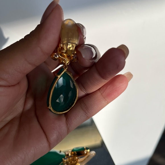 Green onyx Angelina Jolie style statement earrings - Picture 7 of 12